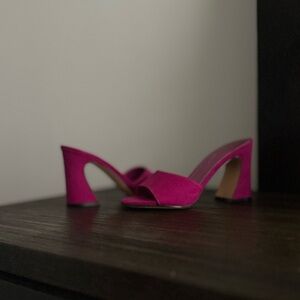 Cool pink shoes, size 35, in perfect condition